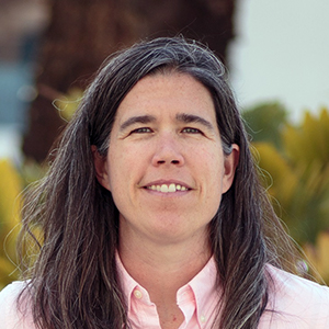 Headshot of Jillian Maloney oustside.