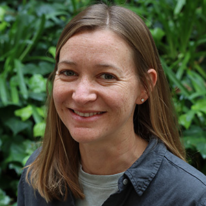 Headshot of Heather Webb